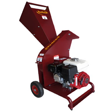 The Truyard C70 Chipper with Honda engine is a powerful, petrol-powered chipper designed for acreage and garden use. It chips branches up to 70mm, features a self-feeding chute, and delivers high-speed, clog-free discharge with twin fan blades.
