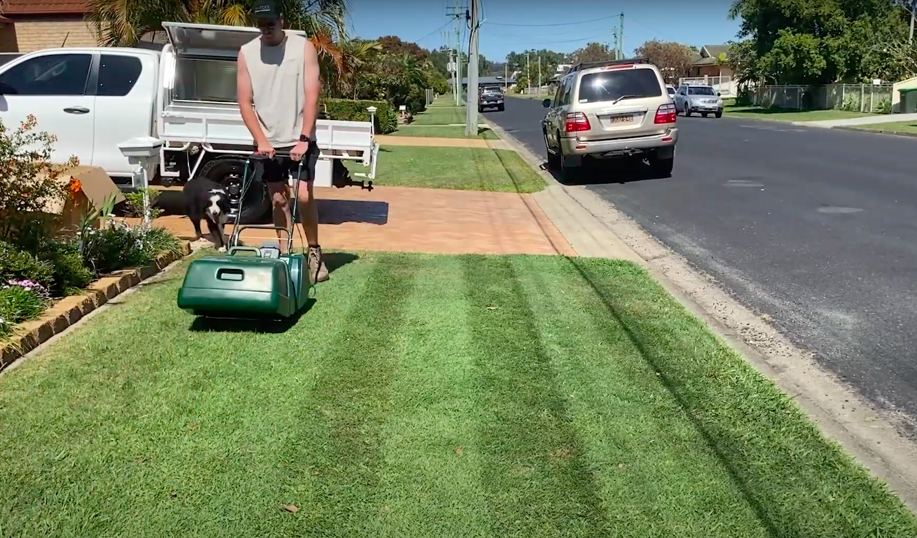 How to Get Grass with Stripes – Can I Stripe My Lawn?