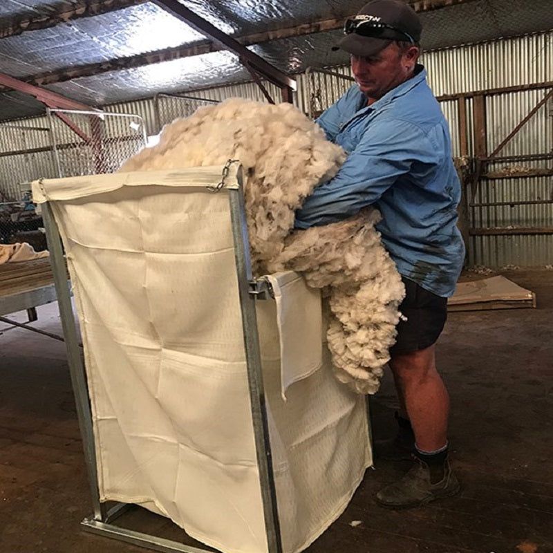 Bullmax Wool Pack Frame with wool_bale