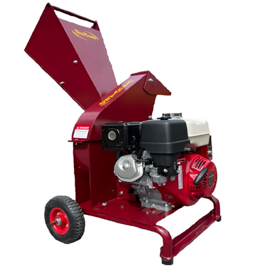 The Truyard C80 Chipper features a powerful Honda GX270 petrol engine, self-feeding chute, and hardened steel blades. It chips branches up to 80mm with ease, making it ideal for heavy-duty garden and landscape waste management.